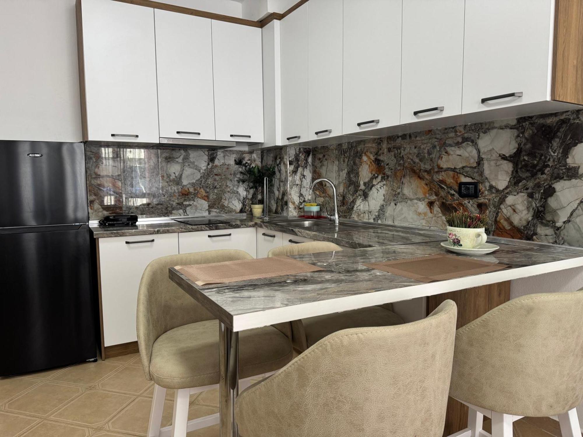 Orkidea Apartments โกเลม ภายนอก รูปภาพ
